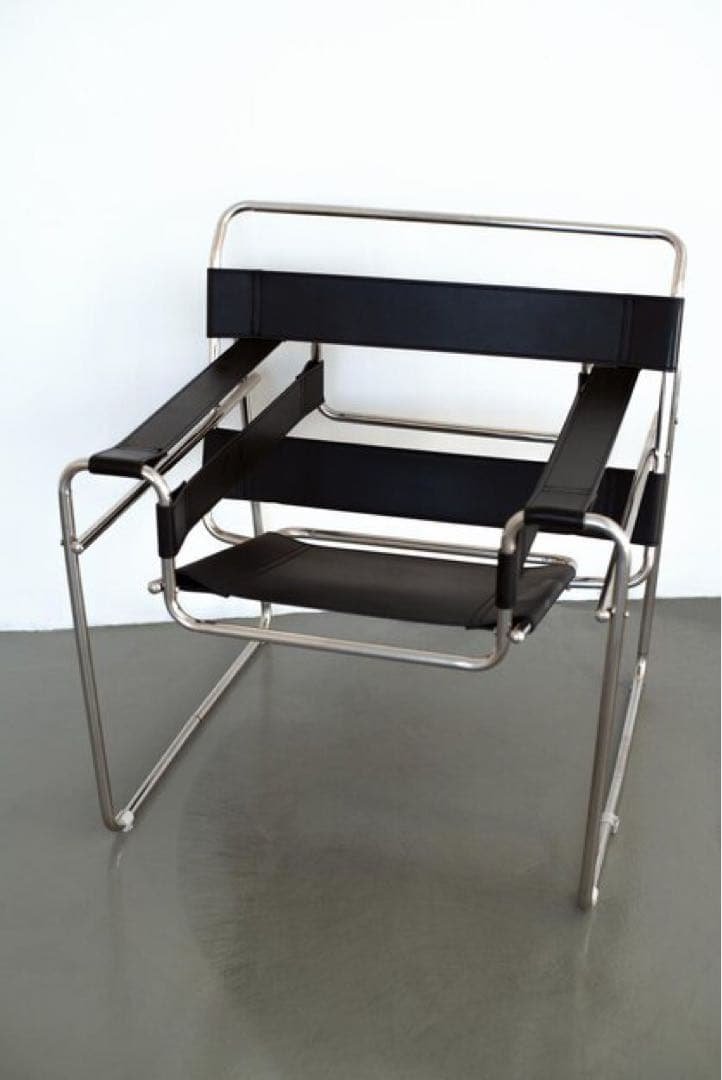 モダン スチール アームチェア 黒