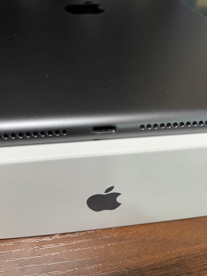 iPad 第9世代 Wi-Fi 64GB スペースグレイ　おまけ付き