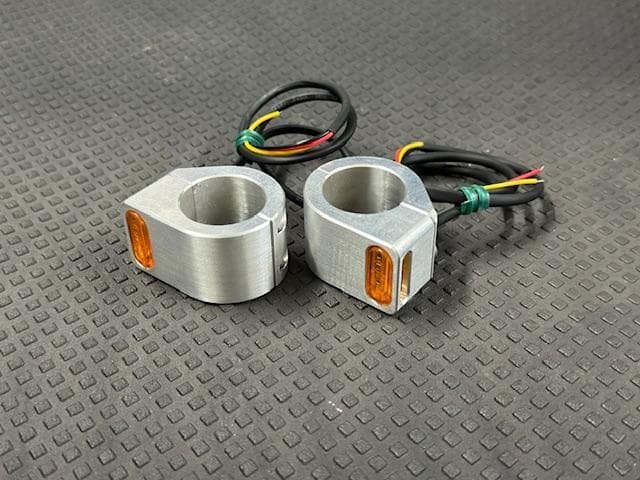 ruckus /ZOOMER フロントフォークウインカー