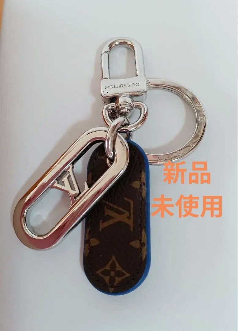【新品】ルイヴィトン キーホルダー LVシグネチャー チェーン
