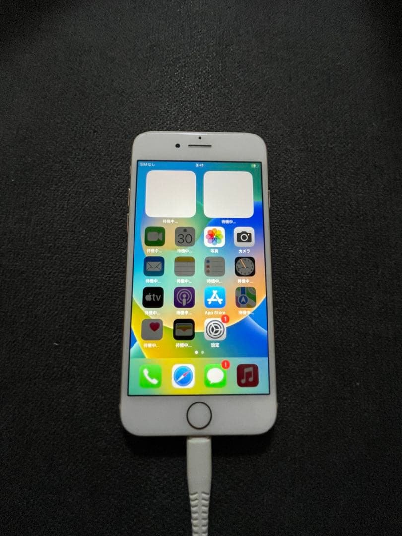iPhone8 64GB simフリー　美品　完動品