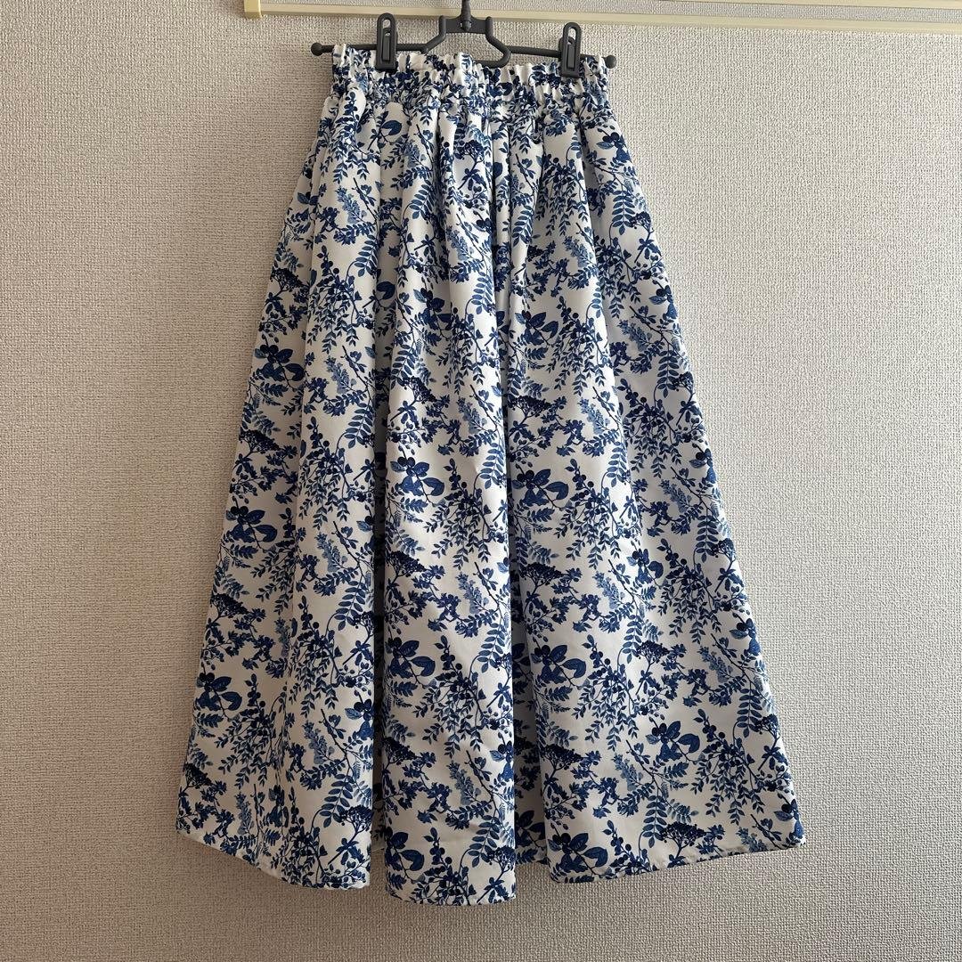 L*様 SEVEN TEN セブンテン フラワープリントスカート（青） タグ付き