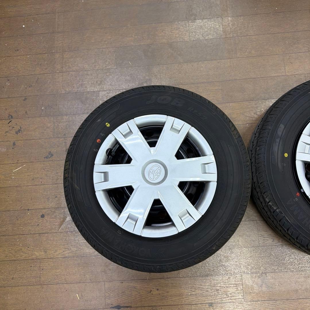 トヨタピクシスバンクルーズタイヤ4本