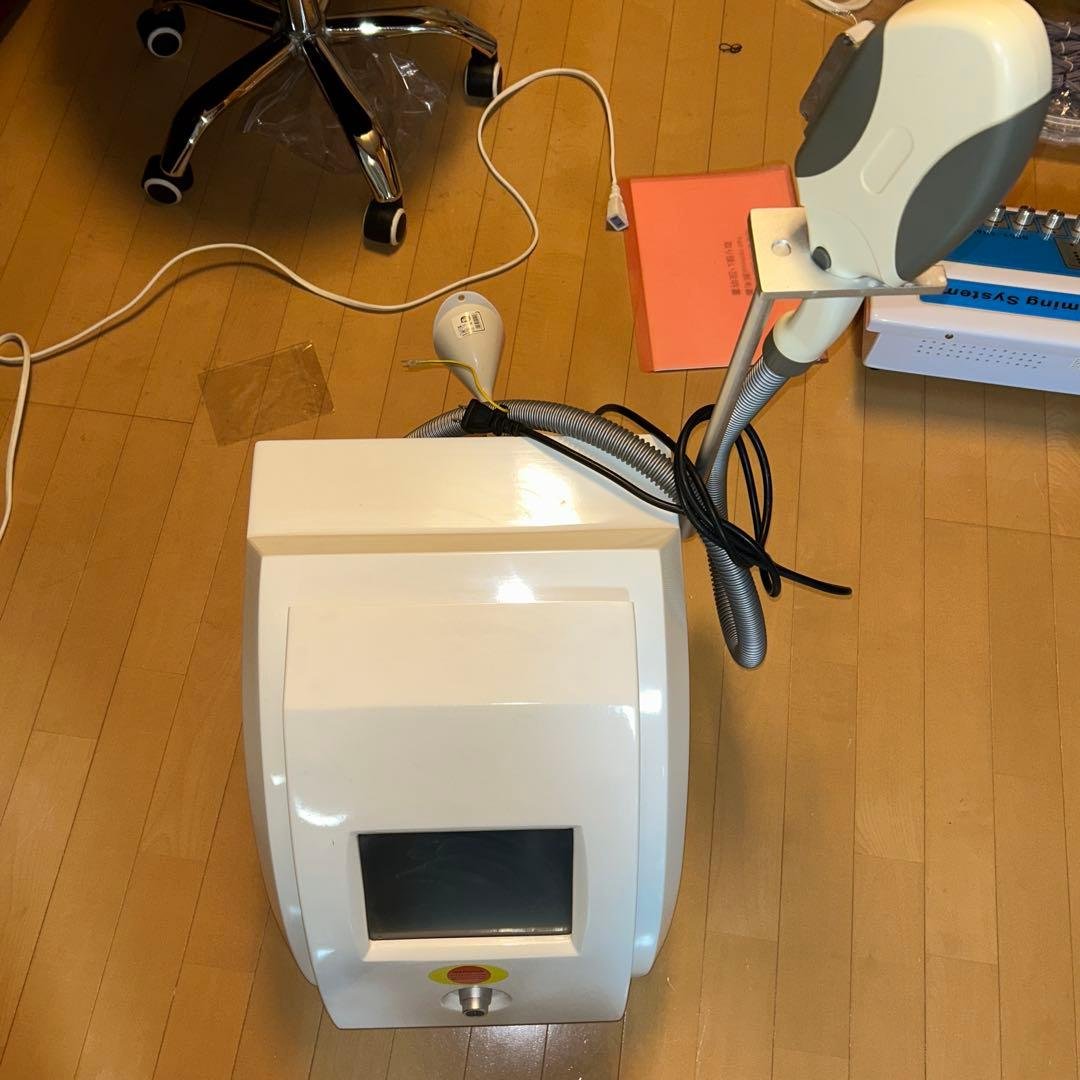 美容機器 ホワイト 脱毛器液晶画面 ハンドピース付き