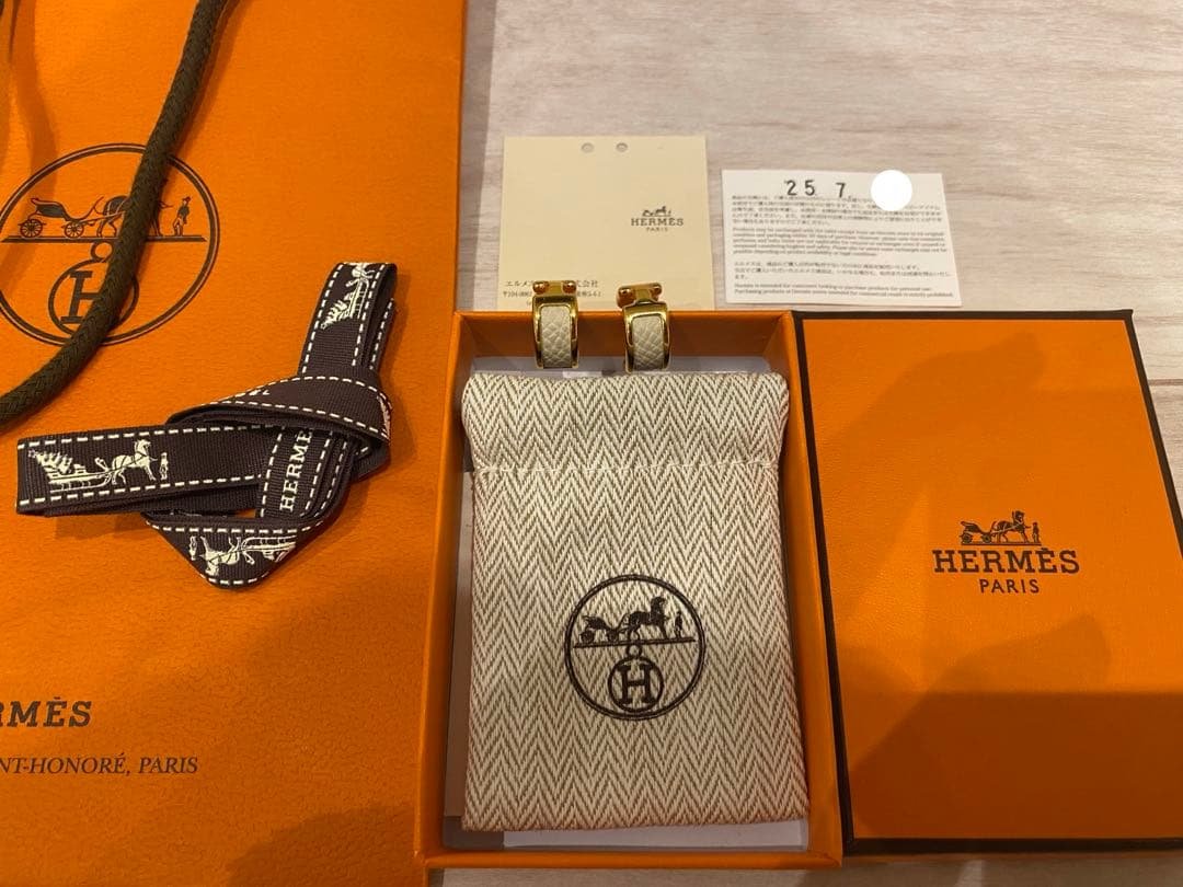 【新品】HERMES エルメス オランプ ピアス ゴールド クレ