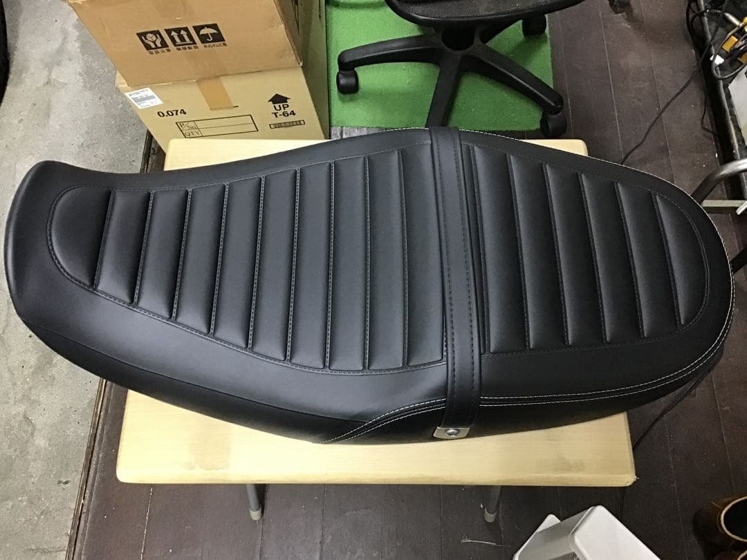 Z900RS 純正シート