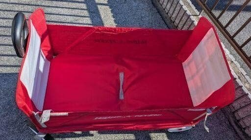 Radio Flyer カート 赤