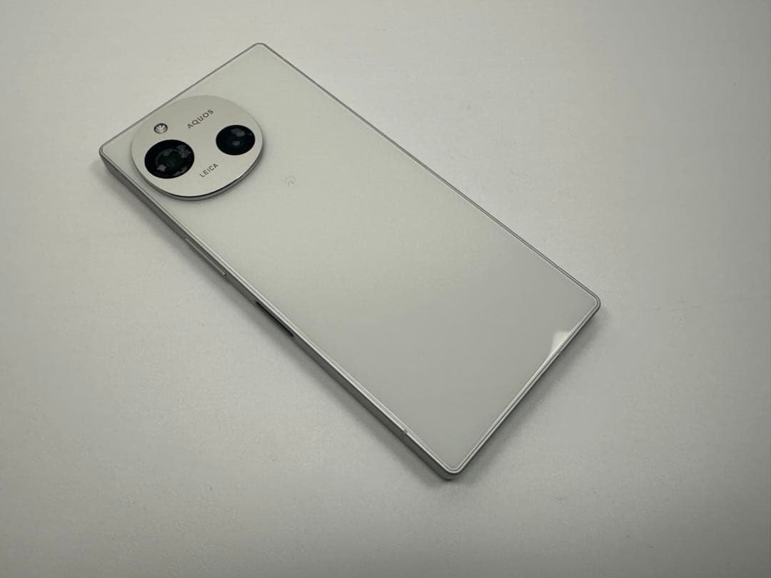 Aquos R9 docomo SH-51E SIMフリー 256GB ホワイト