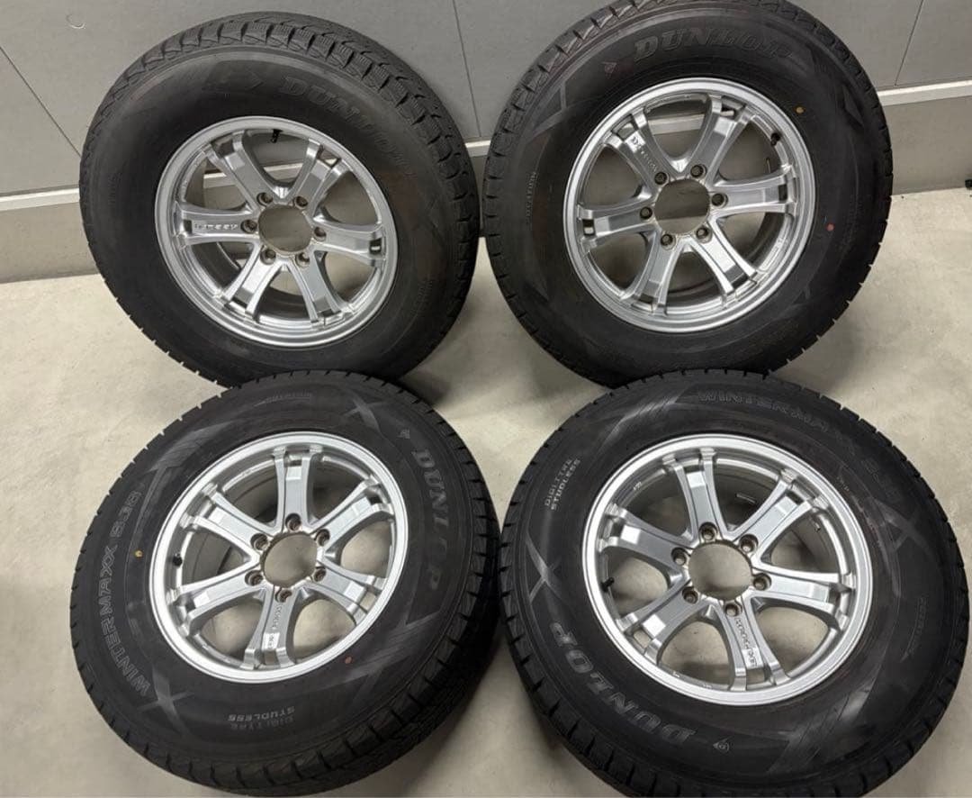 ワンダー② 美品265/65R17 スタッドレスタイヤ　プラド150