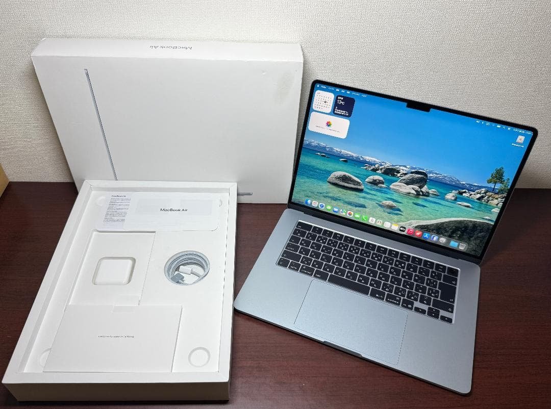 新品同様 MacBook Air 15 2025 M4 16G SSD 256G