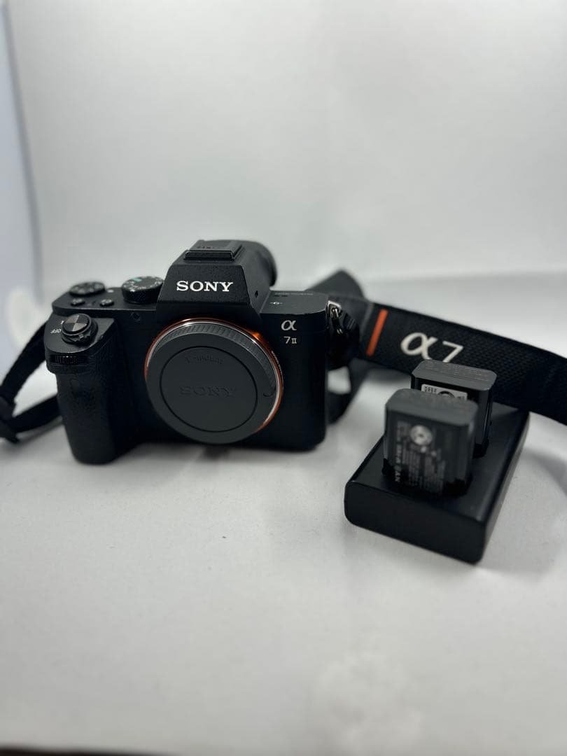 SONY α7 II ミラーレス一眼カメラ 本体とバッテリー2個とチャージャー