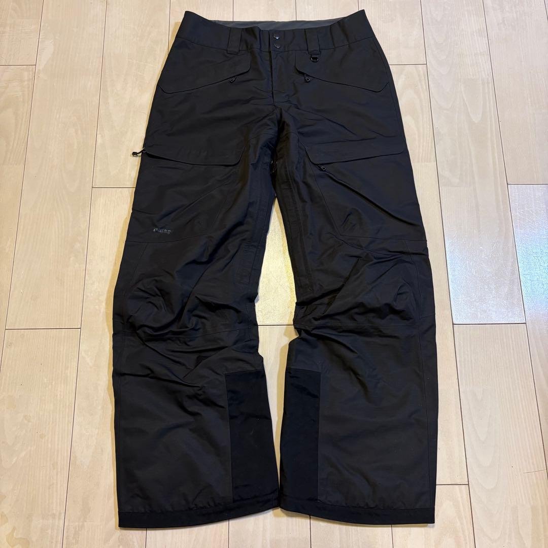 【破格】　パタゴニア　スノーボードパンツ　完全防水　ゴアテックス　メンズM