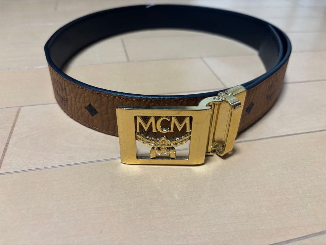 MCM ベルト レザー　ブラウン