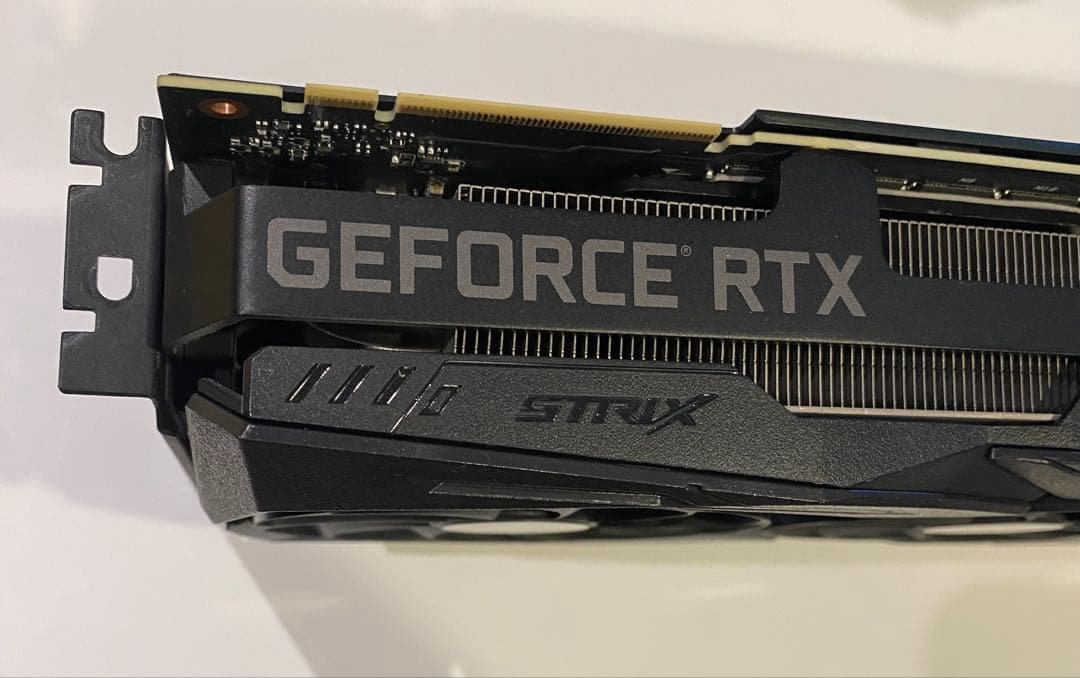 グラフィックボード・グラボ・ビデオカード ROG-STRIX-RTX2070S-A8G-GAMING
