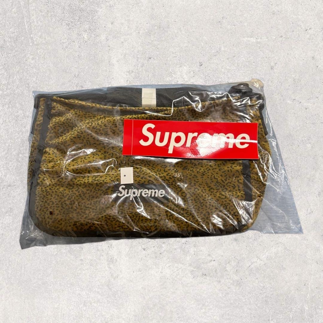 バッグ 2025AW Velvet Small Messenger Bag